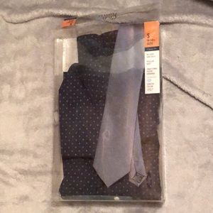 Croft and Barrow dress shirt. Size small. Dark with silver diamond patterns